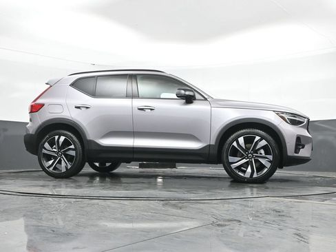 New 2026 Volvo XC40 B5 Ultra w/ Protection Package Premier AWD/4WD image 40