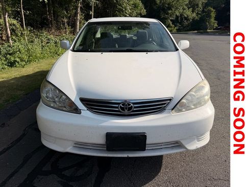 Used 2006 Toyota Camry LE FWD image 3