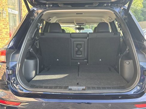 Used 2022 Mitsubishi Outlander SE image 13