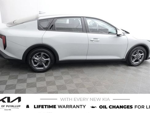 New 2026 Kia K4 FWD image 4