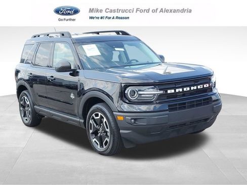 Used 2023 Ford Bronco Sport Outer Banks AWD/4WD image 1