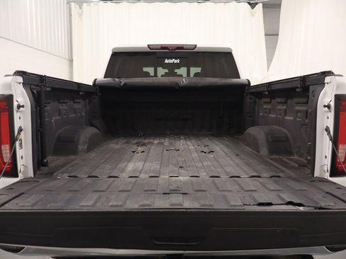 Used 2020 GMC Sierra 2500 SLT image 17