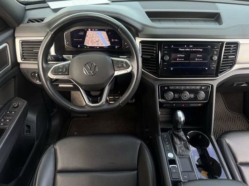 Used 2021 Volkswagen Atlas Cross Sport SEL R-Line w/ Cross Sport MDO Package image 10