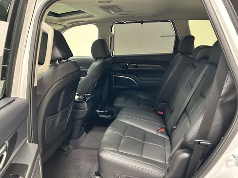 New 2025 Kia Telluride EX image 24