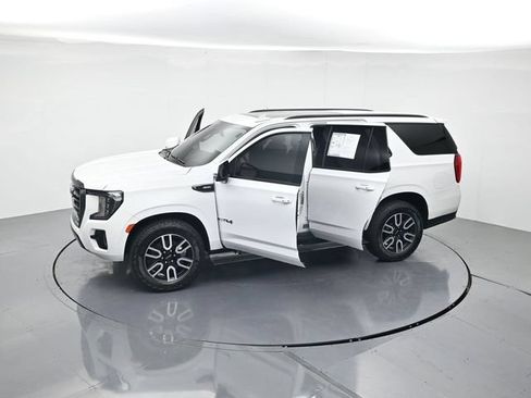 Used 2023 GMC Yukon AT4 w/ Technology Package AWD/4WD image 48