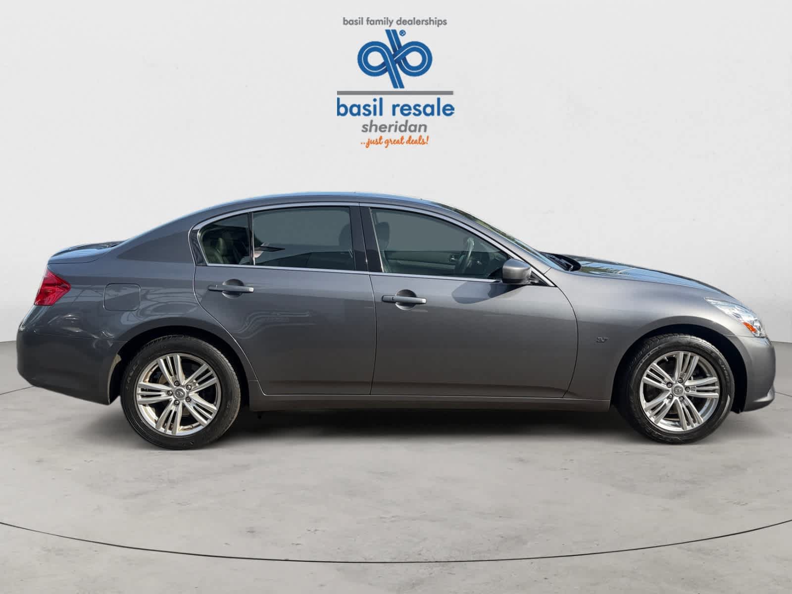 Used 2015 INFINITI Q40 AWD w/ Navigation Package image 9