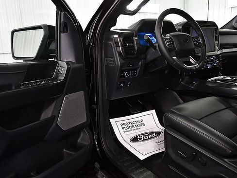Used 2026 Ford F150 Lariat AWD/4WD image 17