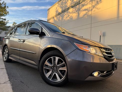 Used 2014 Honda Odyssey Touring image 8