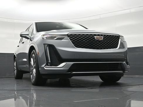 Used 2024 Cadillac XT6 Premium Luxury FWD image 30