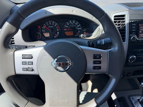 Used 2018 Nissan Frontier SV AWD/4WD image 22