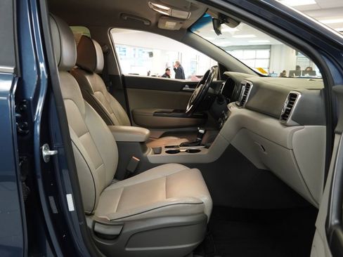 Used 2017 Kia Sportage EX image 26