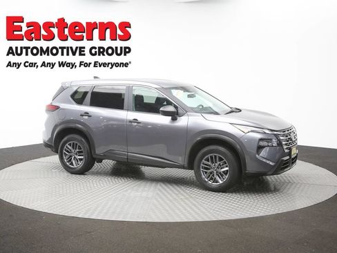 Used 2024 Nissan Rogue S AWD/4WD image 43