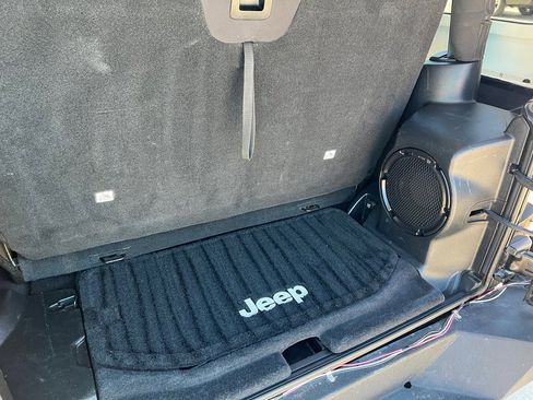 Used 2014 Jeep Wrangler Sahara w/ Connectivity Group AWD/4WD image 17