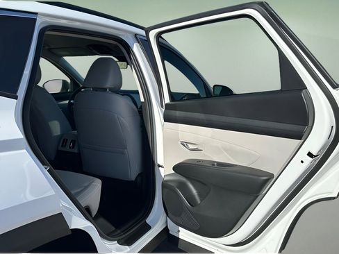 Used 2025 Hyundai Tucson SEL image 22