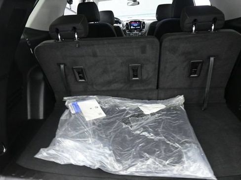 Used 2020 Chevrolet Traverse LT FWD image 27