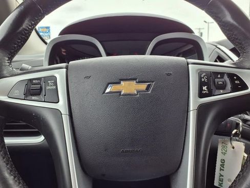 Used 2017 Chevrolet Equinox LT w/ Convenience Package image 14