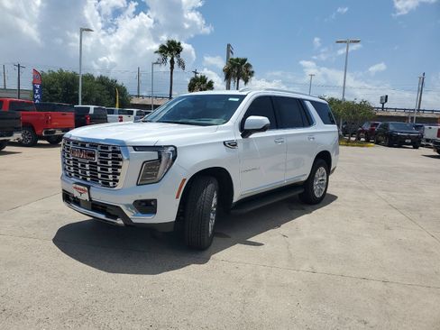 New 2026 GMC Yukon Denali w/ Advanced Technology Package RWD image 3