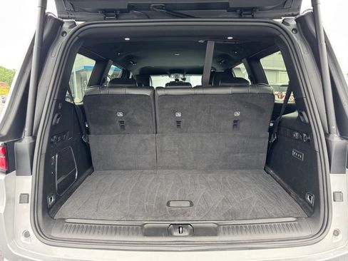 Used 2022 Jeep Wagoneer Series III w/ Rear Seat Video Group 1 image 10