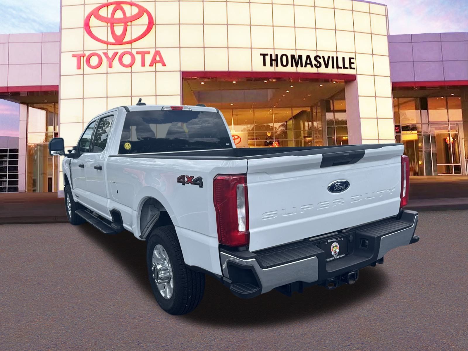 Used 2024 Ford F350 XLT AWD/4WD image 7