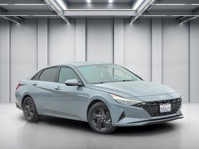 Used 2023 Hyundai Elantra SEL w/ Cargo Package