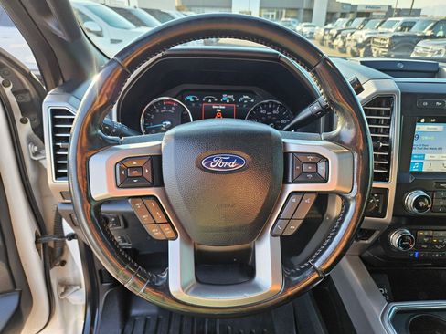 Used 2019 Ford F250 Platinum w/ Platinum Ultimate Package AWD/4WD image 19