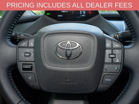 Used 2024 Toyota Prius LE FWD image 17