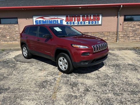 Used 2017 Jeep Cherokee Sport FWD image 2