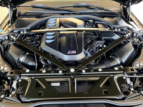 Used 2023 BMW M4 xDrive Competition AWD/4WD image 34