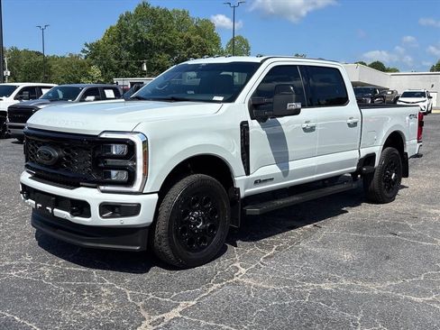 Used 2025 Ford F250 Lariat w/ Lariat Ultimate Package AWD/4WD image 3