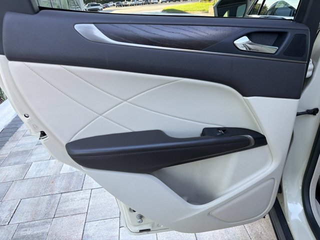 Used 2018 Lincoln MKC Reserve FWD image 15