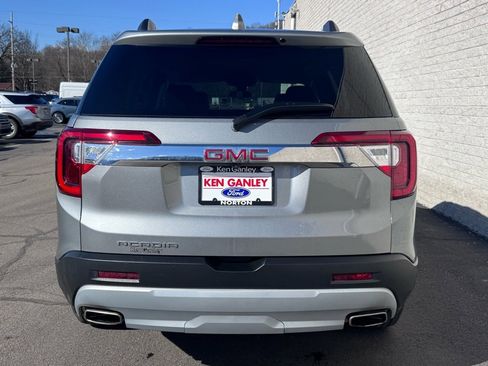 Used 2023 GMC Acadia SLE w/ Driver Convenience Package image 10