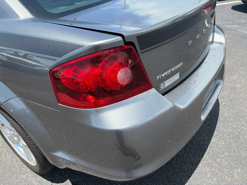Used 2013 Dodge Avenger SE FWD image 15