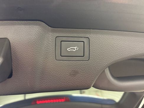 Used 2018 Hyundai Santa Fe Sport 2.0T w/ Cargo Package FWD image 18