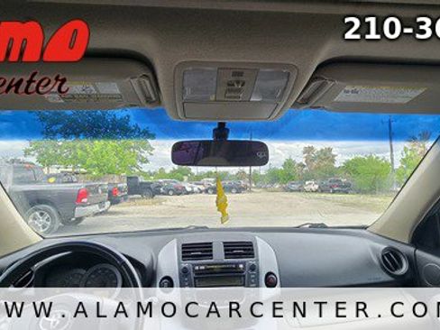 Used 2006 Toyota RAV4 Limited image 40