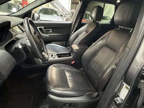 Used 2019 Land Rover Discovery Sport HSE AWD/4WD image 16