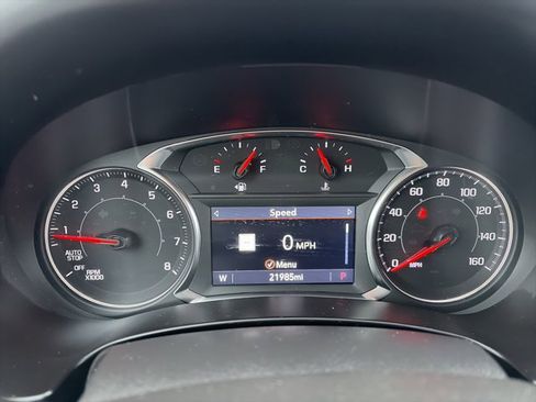 Used 2024 GMC Terrain SLT w/ Infotainment Package II image 17