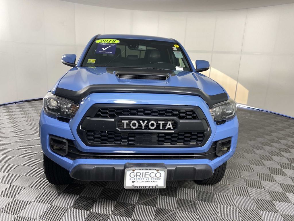 Used 2018 Toyota Tacoma TRD Pro AWD/4WD image 3