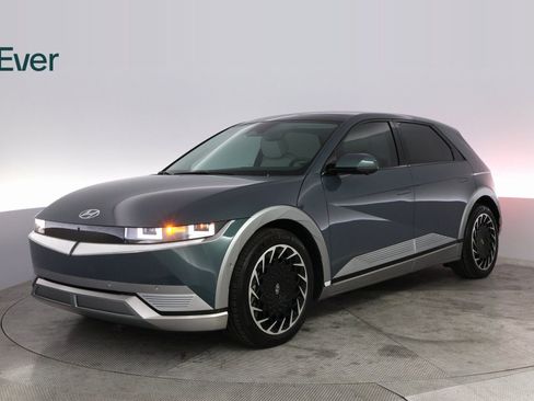 Used 2024 Hyundai Ioniq 5 Limited image 2