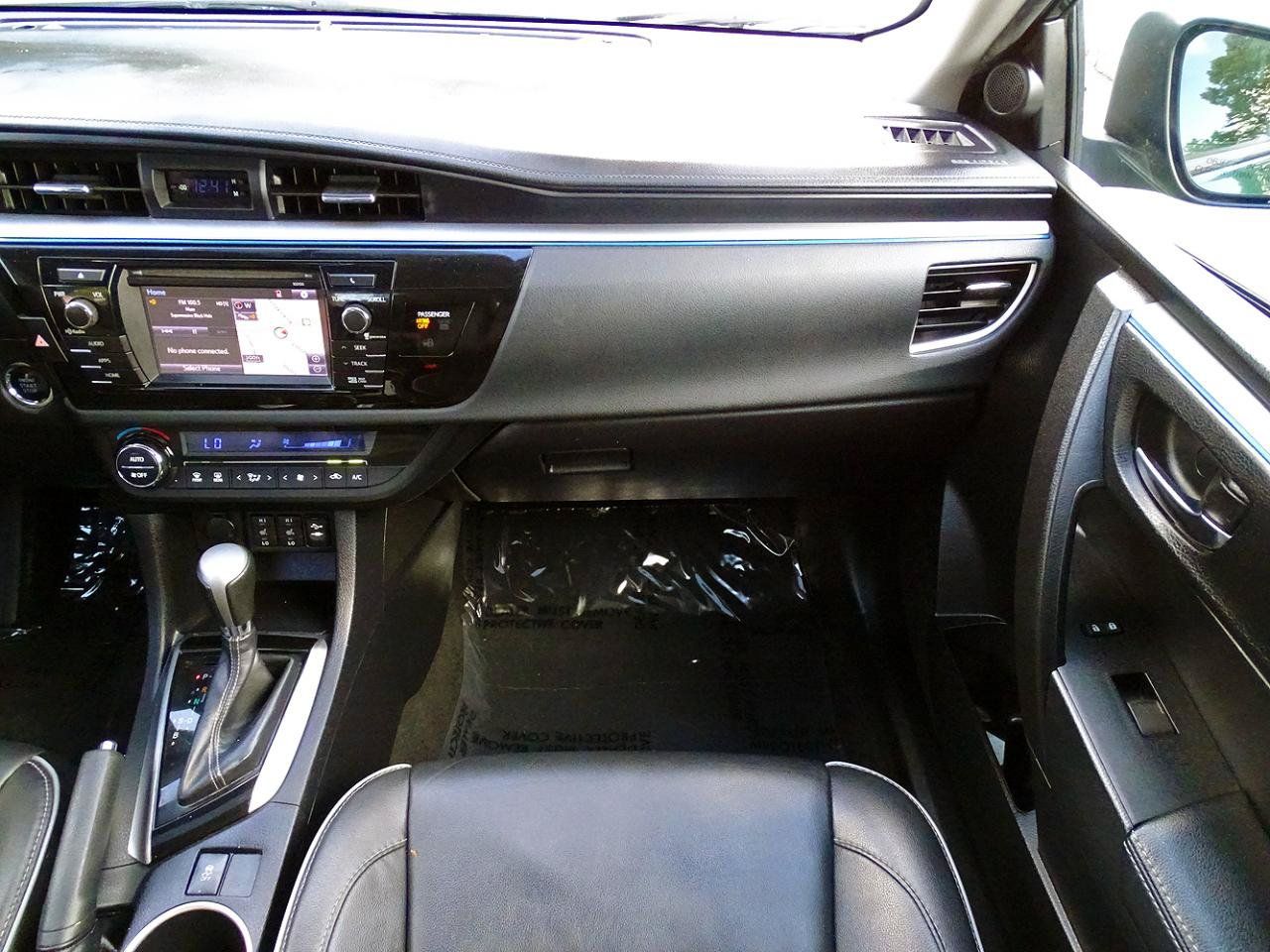 Used 2015 Toyota Corolla LE Premium FWD image 33