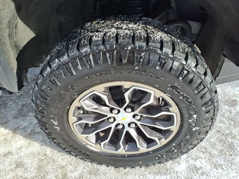 Used 2022 Chevrolet Colorado ZR2 image 13