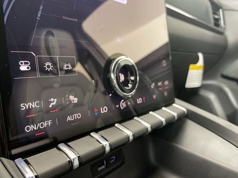 New 2026 GMC Terrain AT4 w/ Technology Package II image 18