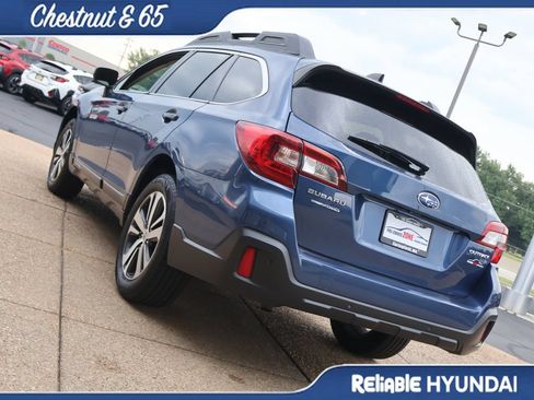 Used 2019 Subaru Outback 2.5i Limited AWD/4WD image 4