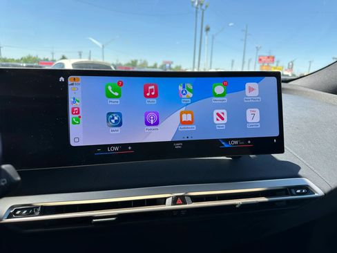 Used 2022 BMW iX xDrive50 w/ Convenience Package AWD/4WD image 46