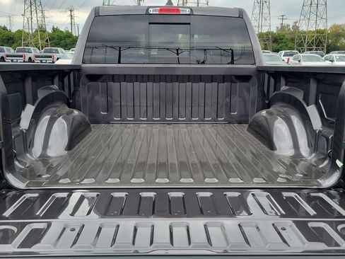New 2026 RAM 1500 Big Horn AWD/4WD image 19