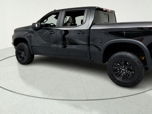 Certified 2025 Chevrolet Silverado 1500 ZR2 w/ Technology Package AWD/4WD image 3