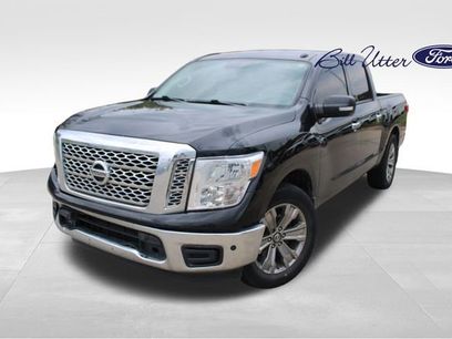 Used 2018 Nissan Titan SV w/ SV Convenience Package