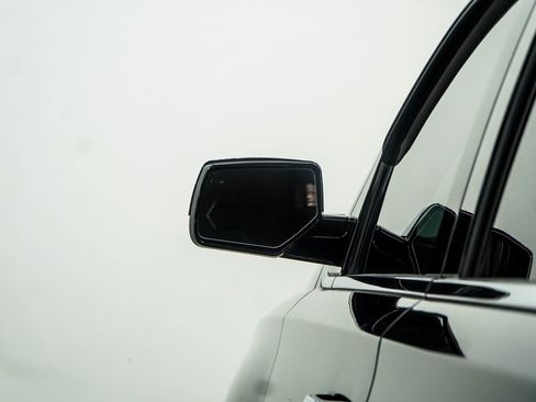 Used 2015 Cadillac Escalade ESV Premium image 14