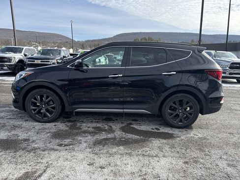 Used 2018 Hyundai Santa Fe Sport image 4