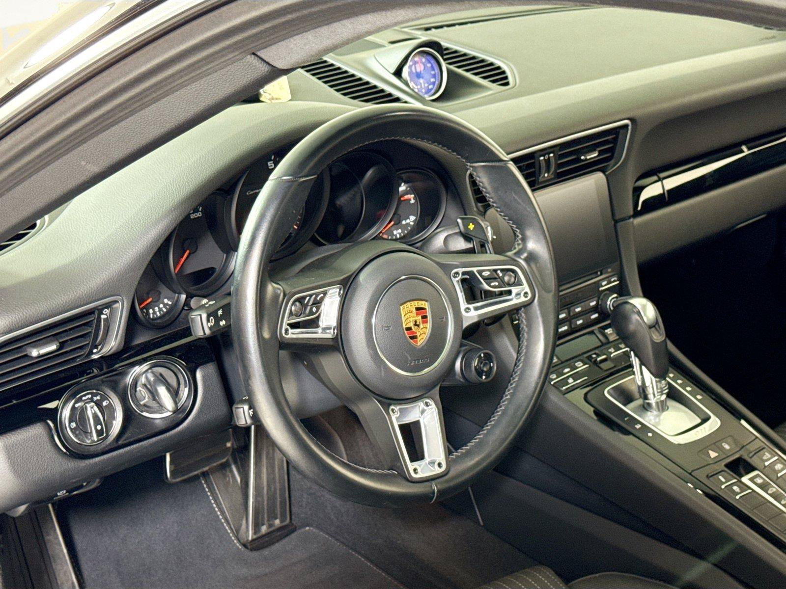 Used 2019 Porsche 911 Carrera T w/ Carrera T Interior Package RWD image 16