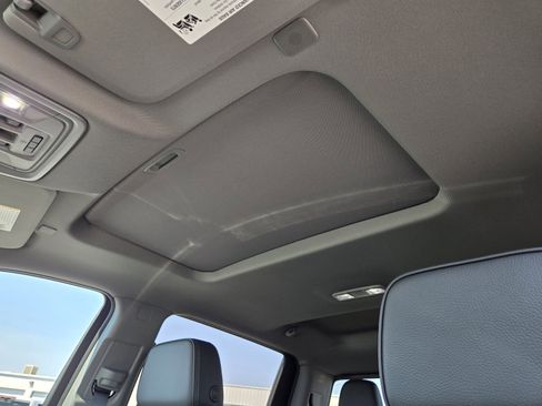 New 2025 GMC Sierra 2500 Denali w/ Denali Reserve Package image 7